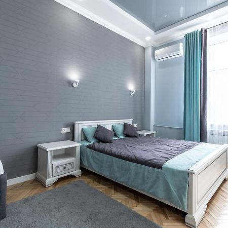 Inshiapartments On Liberty Avenue Lviv Exterior photo